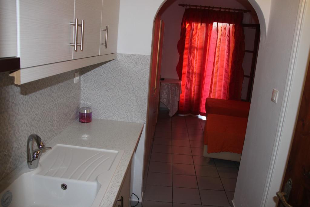 Vaya Zorba Studios Скиатос Номер фото